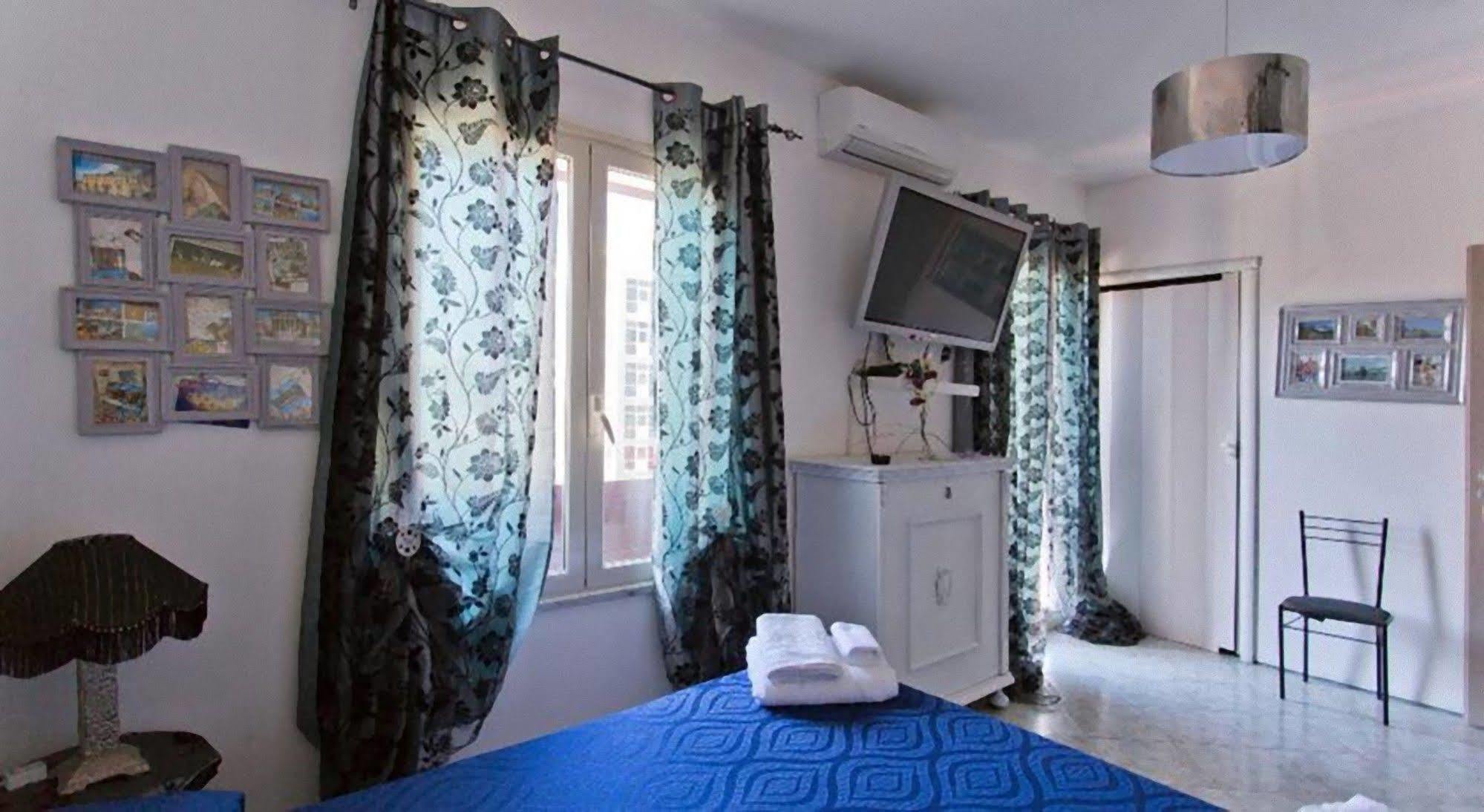B&B Teatro Politeama House Zoe gialla Palermo Esterno foto